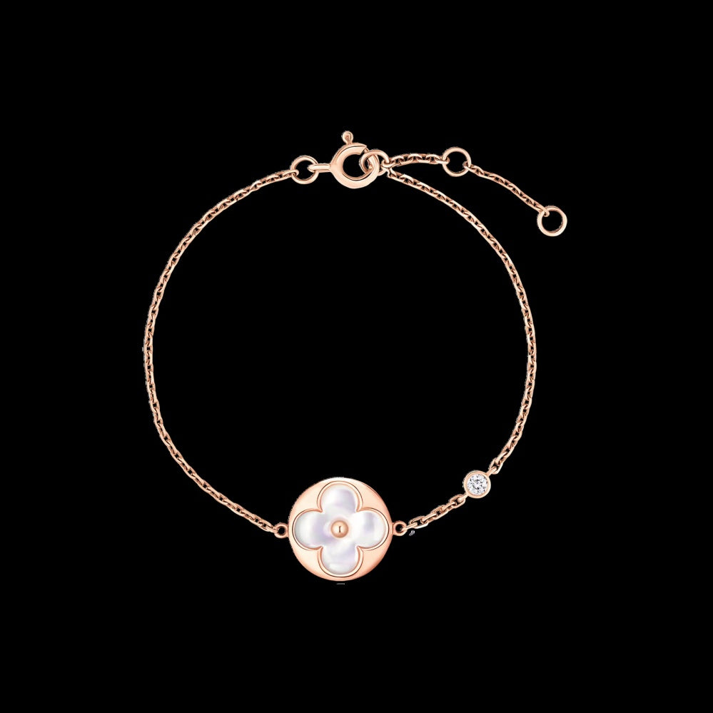 Retro Mother Of Pearl Color Blossom Diamond Flower Bracelet
