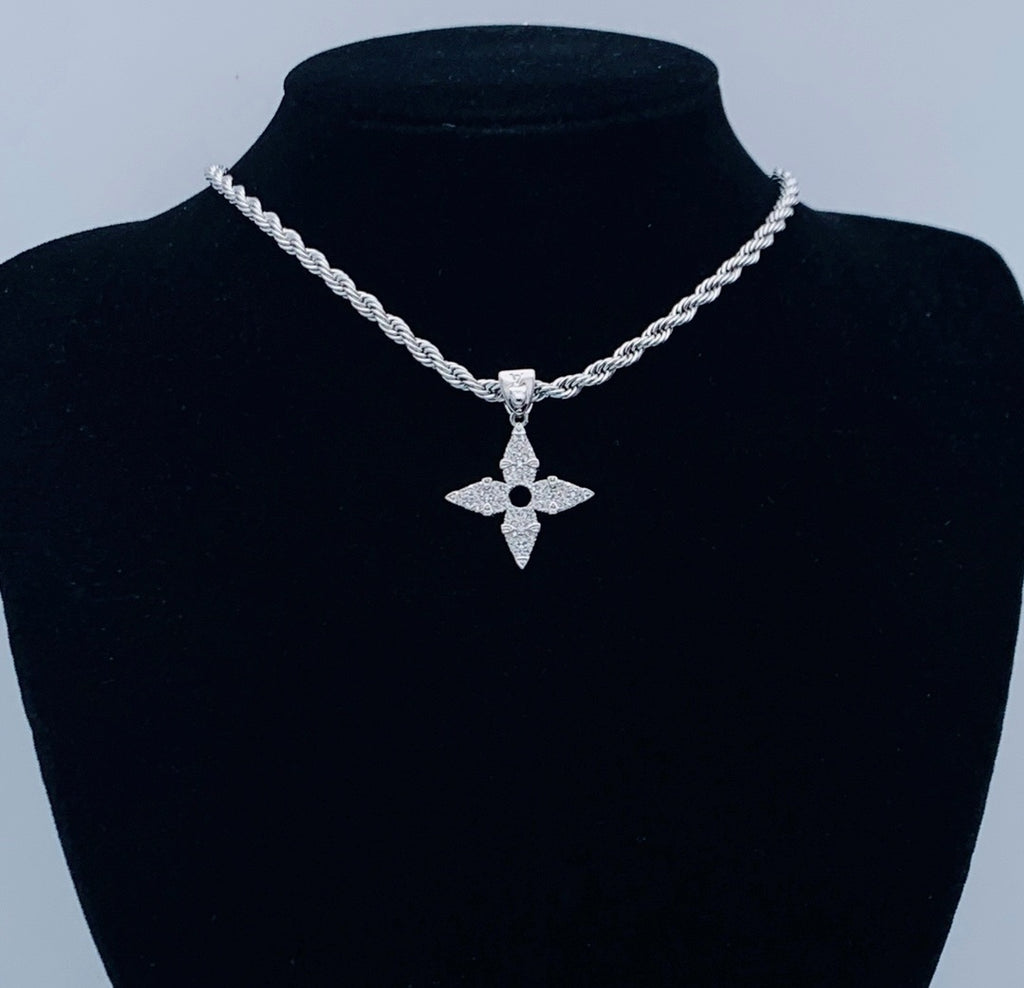 Chunky Pave Flower Rope Pendant Necklace