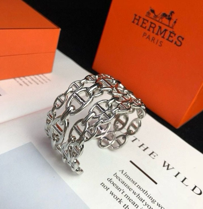 Chaine D’Ancre Enchainee Cuff Bracelet
