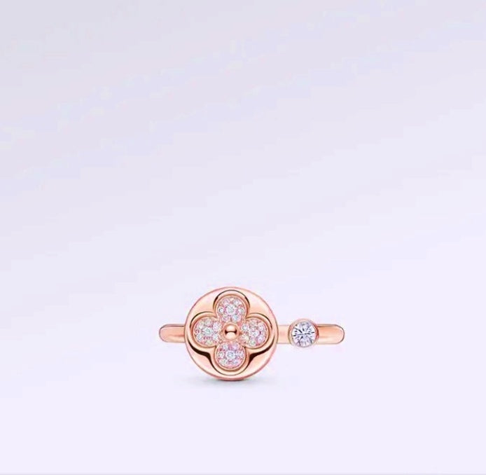 Mother Of Pearl And Diamond Color Blossom Ring